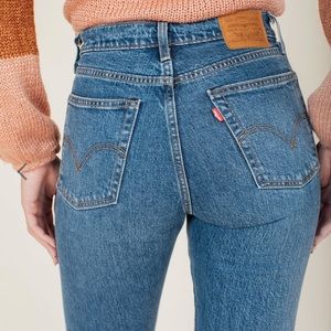 Levi's - Wedgie Straight Jeans